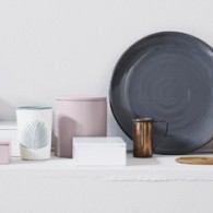 Déco Tine K Home Vous aimez le style minimaliste et les mélanges de style, alors vous adorerez la collection 2013 de la marque déco Tine K Home. Cette marque de déco danoise propose des...